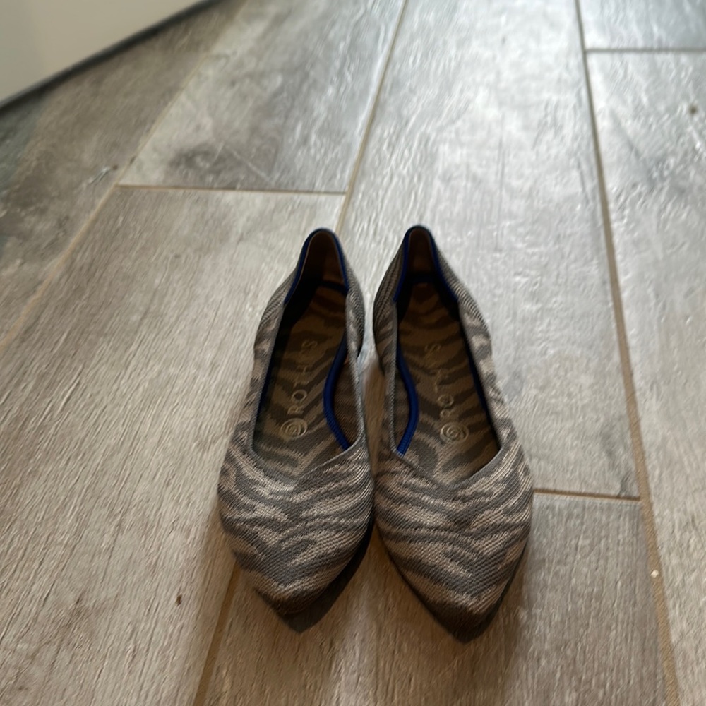 Rothys The Point Grey Zebra Size 8